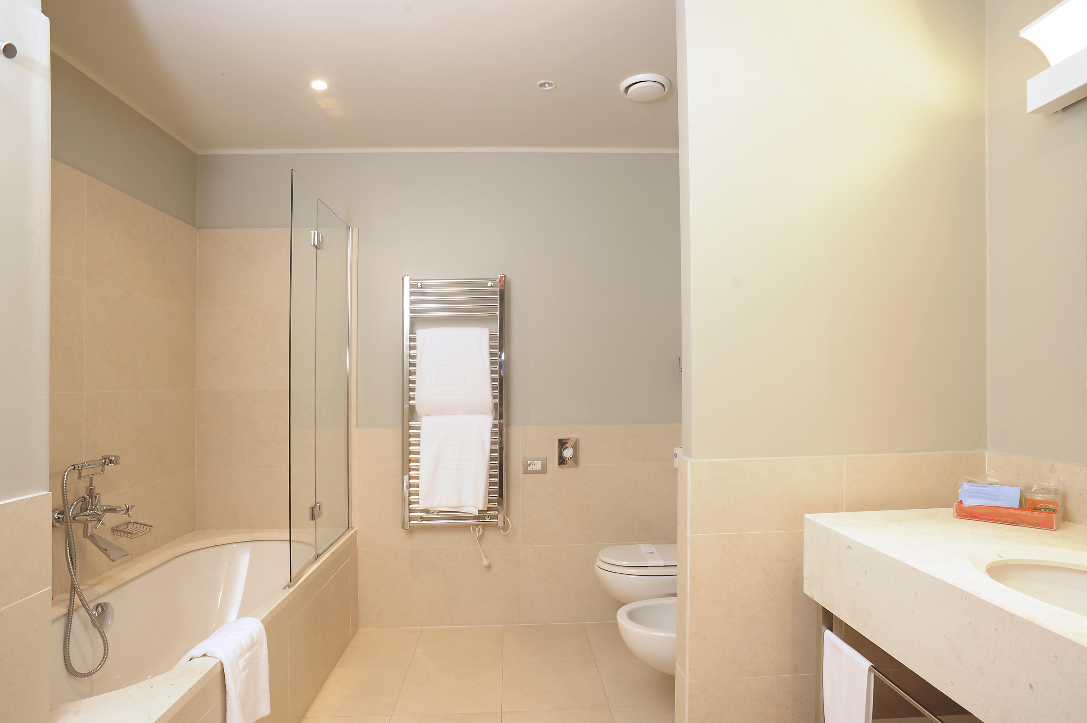 Nh Linate Hotel Peschiera Borromeo Exterior foto