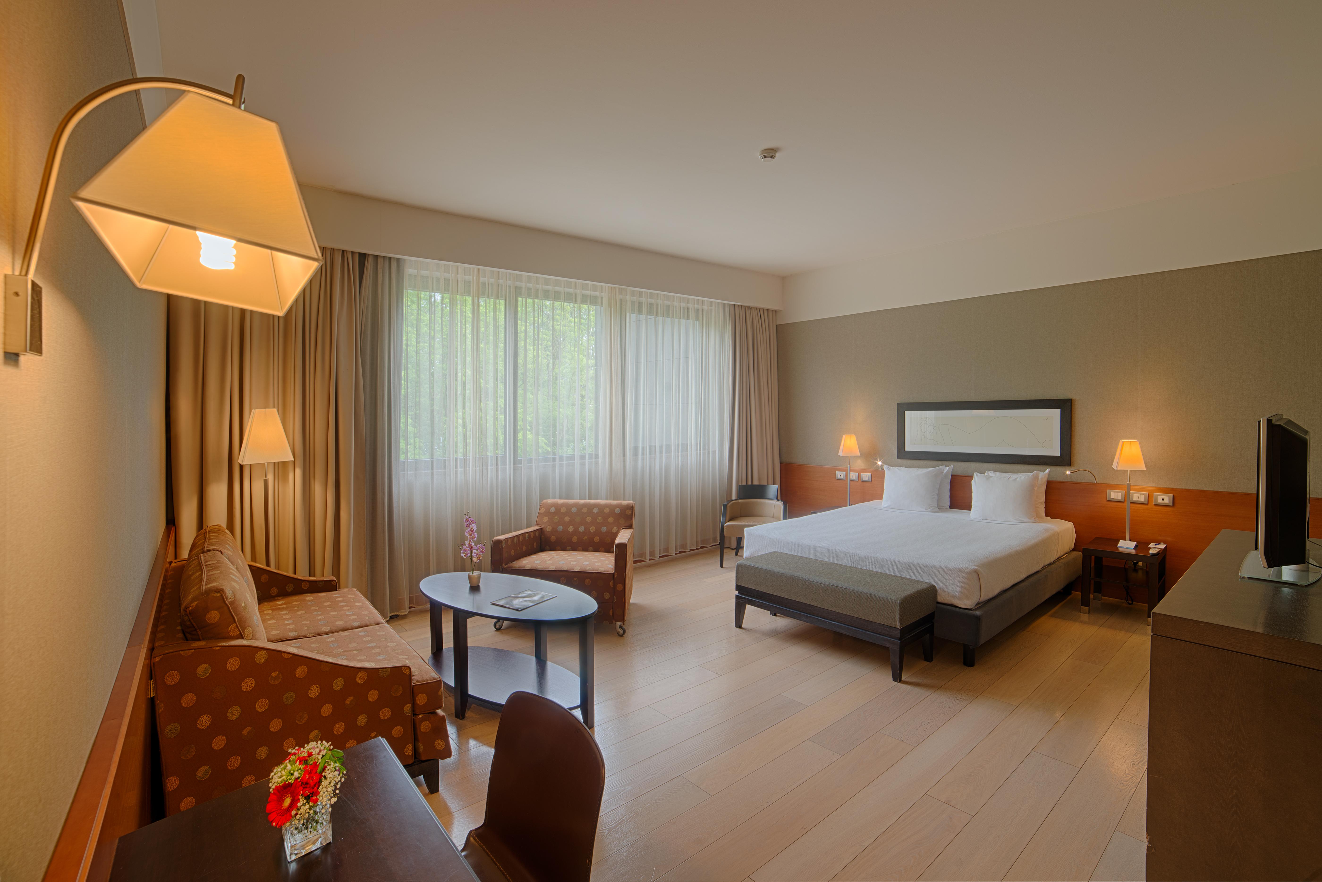Nh Linate Hotel Peschiera Borromeo Exterior foto