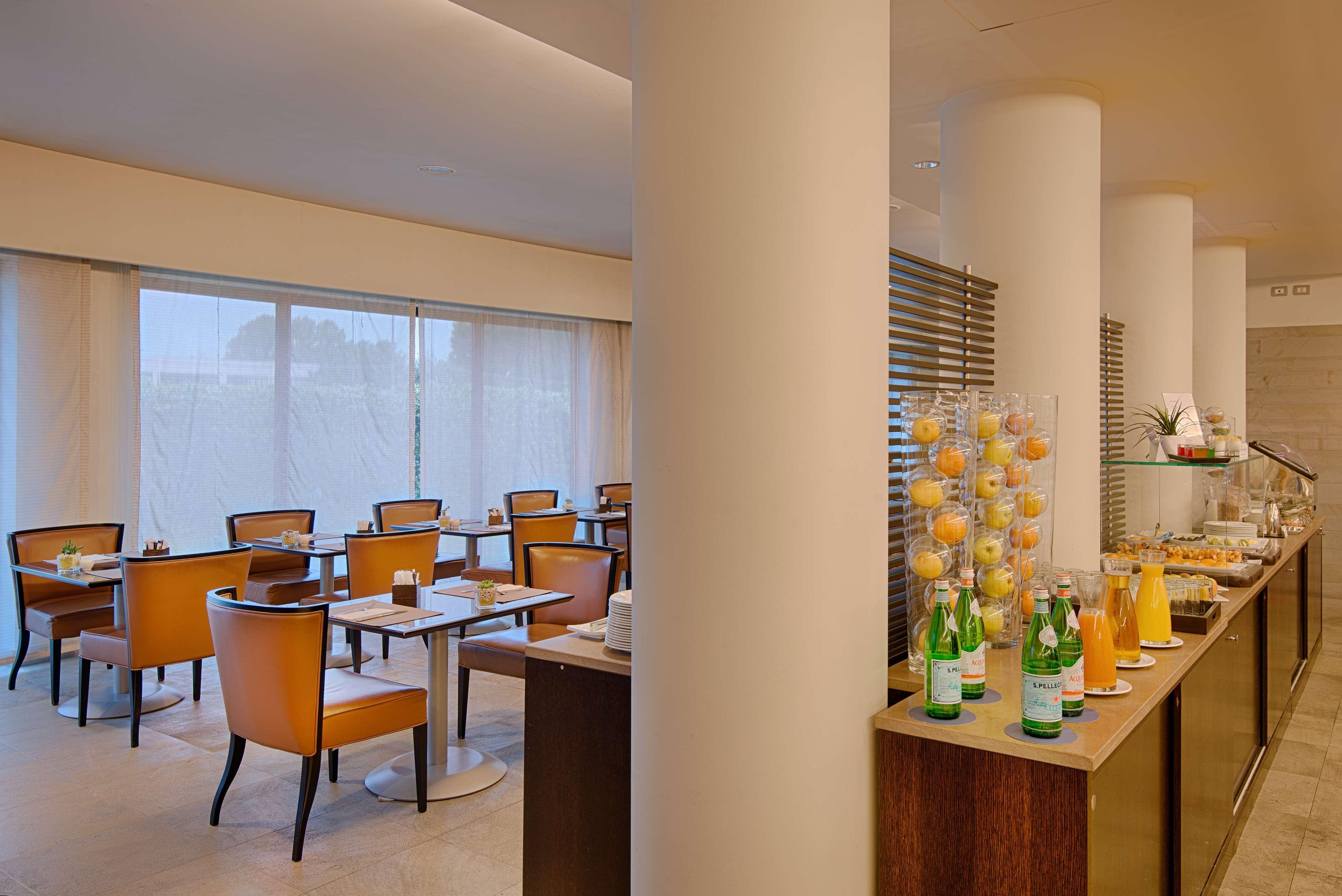 Nh Linate Hotel Peschiera Borromeo Exterior foto