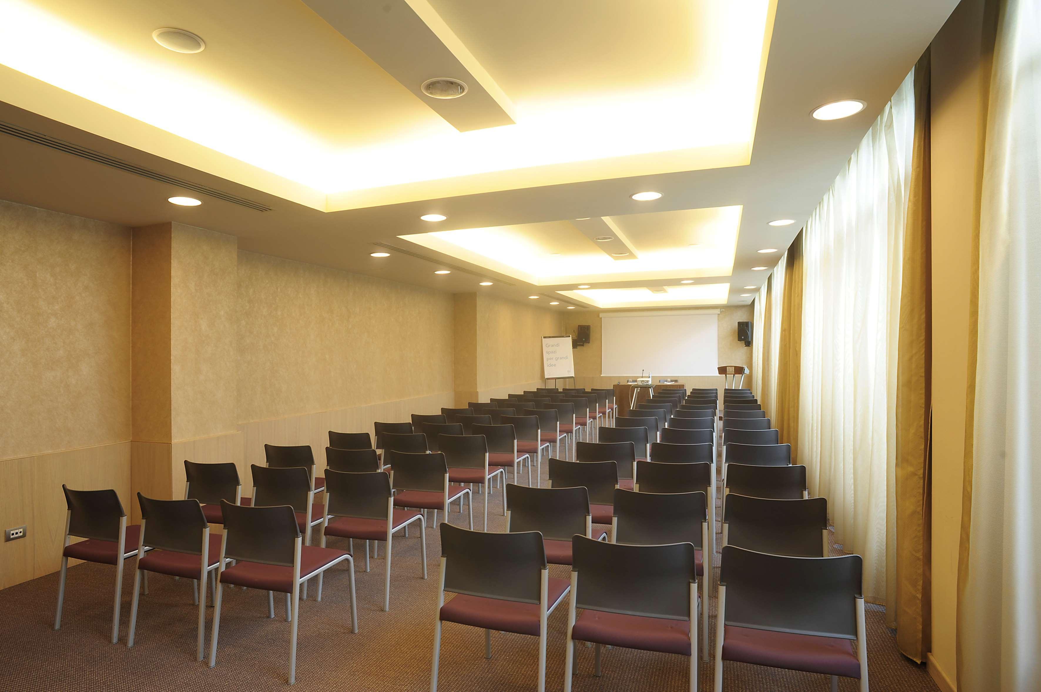 Nh Linate Hotel Peschiera Borromeo Exterior foto